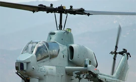 Trực thăng vỡ nát sau khi hạ cánh