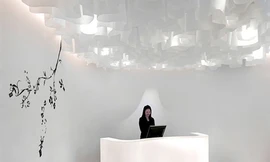 Khách sạn chỉ... trắng và đen