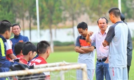 Bầu Đức cho mỗi cầu thủ U19 20 USD/ngày để tiêu vặt