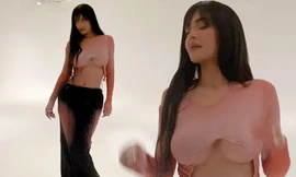 Chiếc áo khiến Kylie Jenner bị chê cười