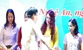 Phóng sự của Báo Xây dựng được trao thưởng Tác phẩm xuất sắc Lễ hội Làng Sen năm 2022