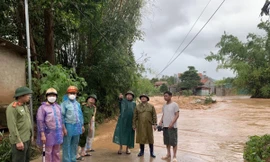 Mưa lũ lớn ở Bắc Giang, hàng trăm ngôi nhà chìm trong biển nước