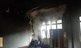 Bản tin 8H: Trường học bị sét đánh bốc cháy trước ngày khai giảng