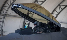 'Chim săn mồi' F-22 bị thất sủng
