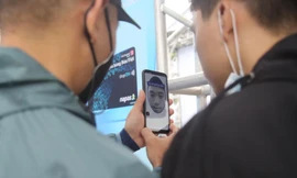  ‘Quét mặt mở thẻ’ tại gian hàng Viet Capital Bank ở Sóng Festival