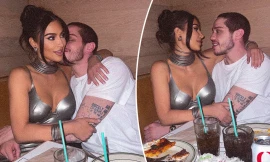 Kim Kardashian ngọt ngào bên tình trẻ sau khi khóc với chồng cũ vì cuốn băng sex thứ 2