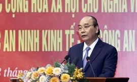 Chủ tịch nước Nguyễn Xuân Phúc thăm, làm việc tại Cục An ninh kinh tế (Bộ Công an)