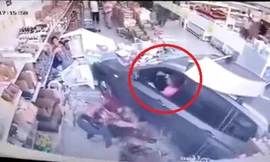 Nữ tài xế đạp nhầm chân ga, ô tô lao như tên lửa vào cửa hàng