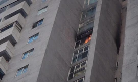 Cận cảnh hiện trường vụ cháy chung cư tại Hà Nội: 