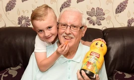 Bé 7 tuổi cứu sống ông cố nhờ hành động cực nhanh trí