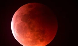 Siêu trăng, trăng xanh, trăng máu hội tụ cùng ngày