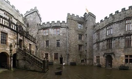 Những lâu đài bị đồn ma ám nổi tiếng trên thế giới