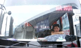 Hà Nội: Bến xe vắng vẻ lạ thường ngày giáp Tết