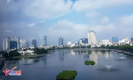 Ngắm Hà Nội khác lạ từ khoang tàu đường sắt trên cao