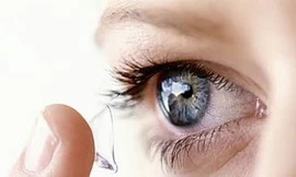 Đừng để bị mù vì lỗi nhỏ nhặt này khi dùng kính áp tròng