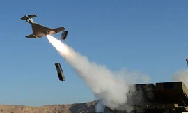 Thử nghiệm của máy bay không người lái trinh sát - cảm tử IAI Harop