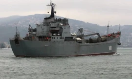 Tàu đổ bộ vận tải Orsk 148 chở vũ khí Nga tới Syria
