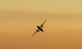 Nhân viên hàng không Mỹ cướp máy bay lao xuống đảo tự sát