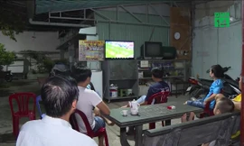 Chủ nhà mải xem World Cup, bị trộm buộc cửa nhốt trong nhà