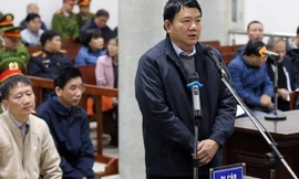 {VIDEO} Sáng nay, ông Đinh La Thăng tiếp tục hầu tòa lần hai