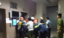 Hà Nội: Rơi thang máy chở 6 người, dân chung cư hoảng loạn