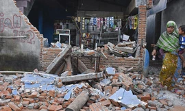 Tiếp tục động đất ở Indonesia, đã có gần 150 người thiệt mạng