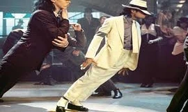Bí mật sau điệu nhảy moonwalk nghiêng hơn 45 độ của Michael Jackson