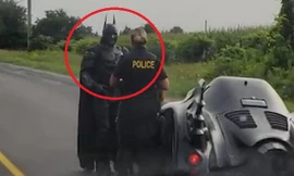 'Người Dơi' chạy siêu xe quá tốc độ, bị cảnh sát tuýt còi