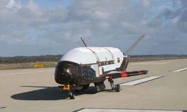 Tàu vũ trụ X-37B của Mỹ đang thực hiện những nhiệm vụ bí ẩn bên ngoài 