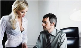 Vì sao đàn ông thích ngắm 'vòng 1' của nữ giới ?