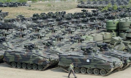 Đội hình xe tăng khổng lồ trong cuộc tập trận 37 năm trước