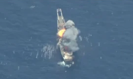 Tên lửa đánh chìm tàu chiến cũ trong tập trận RIMPAC 2018