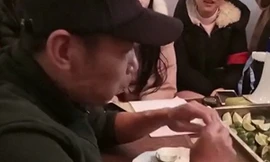 Ăn 117 miếng chanh chua đến rộp cả lưỡi để lấy 18 triệu đồng