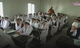 Thâm nhập trại cải tạo dành cho các chiến binh IS nhí