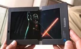 Thiết bị nguyên mẫu với màn hình OLED gập của smartphone