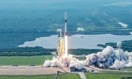 SpaceX phóng tên lửa đẩy Falcon 9 mạnh nhất từ trước tới nay