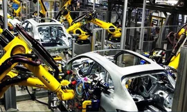 30.000 người máy sản xuất 1 chiếc ô tô trong 50 giây