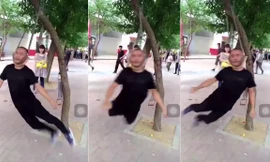 Người đàn ông treo cổ lên cây, tập thể dục theo cách không tin nổi