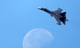 Máy bay tiêm kích cất hạ cánh thẳng đứng Yak-141