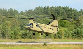 Sức mạnh trực thăng ‘quái vật trên không’ CH-47 Chinook