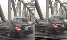 Tài xế Mercedes quay đầu trên cầu Chương Dương nhận 'kết đắng'