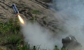 Ukraine lần đầu bắn thử tên lửa 'sát thủ diệt tăng' được Mỹ cung cấp