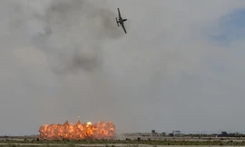 Máy bay A-10C Thunderbolt II diễn tập thả bom. Ảnh: Không quân Mỹ