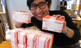 Chàng trai Nhật chi cả triệu Yên mua… 5.000 tấm vé số 