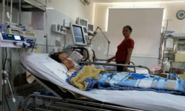 Cụ bà bị ngưng tim, ngưng thở 6 lần trong một buổi sáng vì mắc bệnh lạ đang được điều trị tại viện