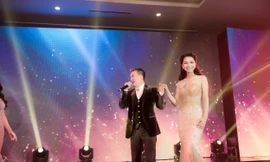 Đàm Vĩnh Hưng trình diễn đầy ngẫu hứng cùng thí sinh HHVN