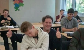 Những thầy cô cá tính khiến học trò thích mê