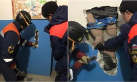 Người đàn ông tội nghiệp được tìm thấy trong tư thế treo ngược trong giếng thông gió. 