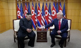 Toàn cảnh cuộc gặp chớp nhoáng của lãnh đạo Mỹ-Triều tại Bàn Môn Điếm