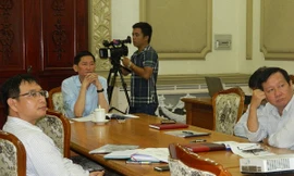 Phó Chủ tịch UBND TPHCM Trần Vĩnh Tuyến làm việc với các đơn vị liên quan sáng nay, 9/8.